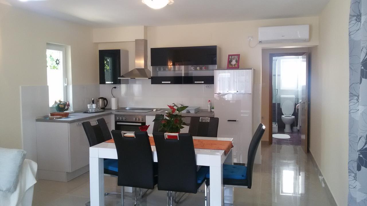 Apartment Anita Vodice Kültér fotó